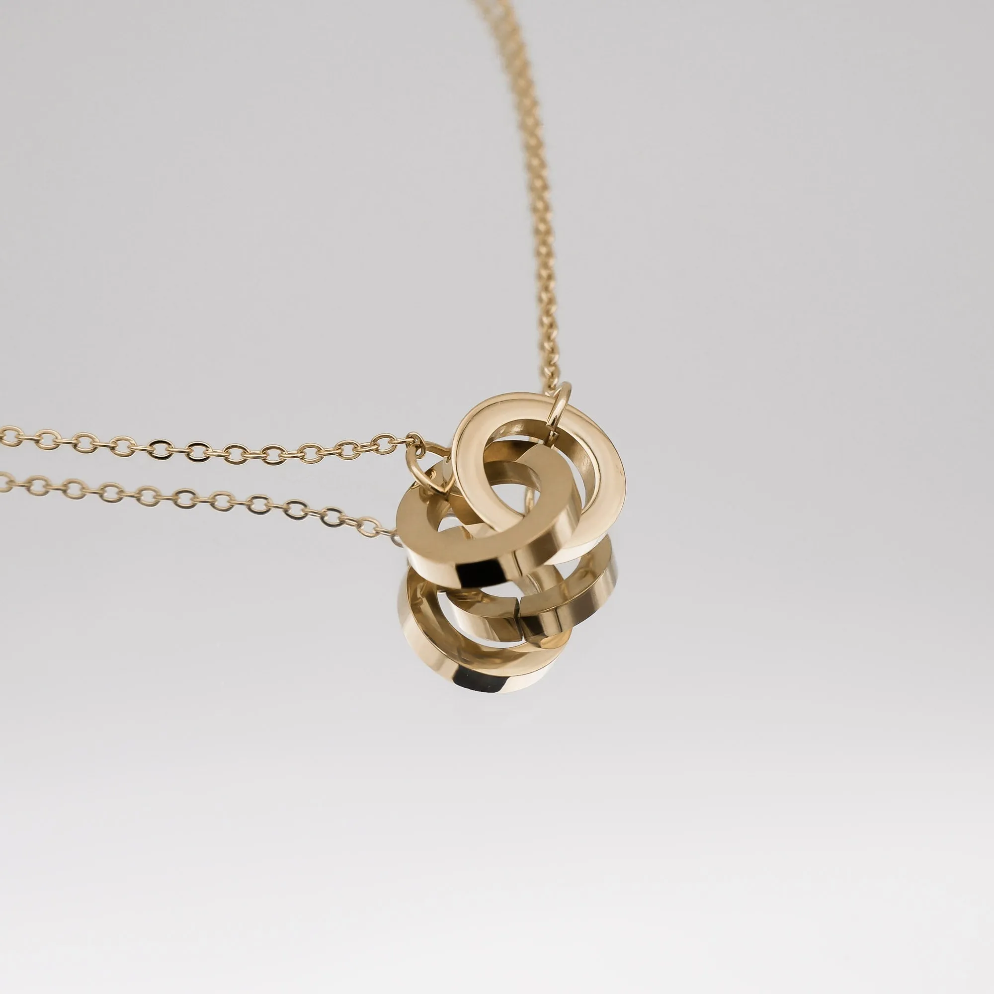 Amara Interlocking Necklace