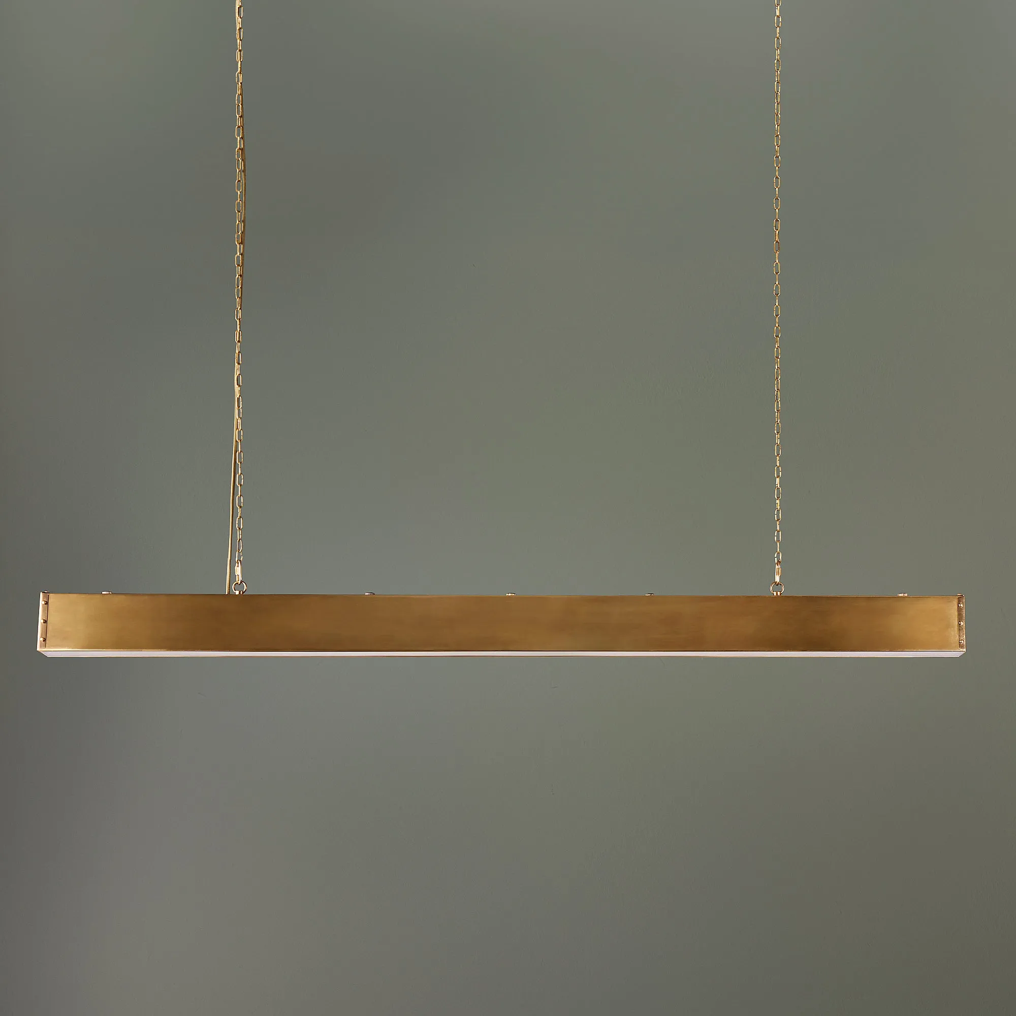 Stig pendant in aged brass