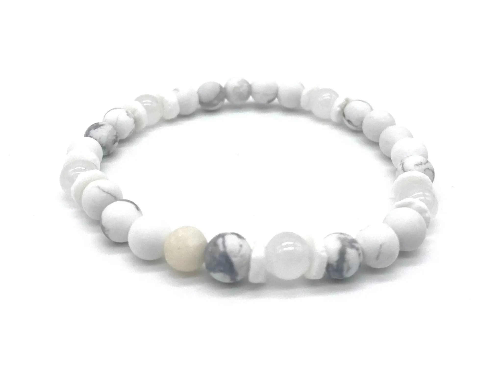 White Howlite with Natural Shell Beaded Crystal Bracelet